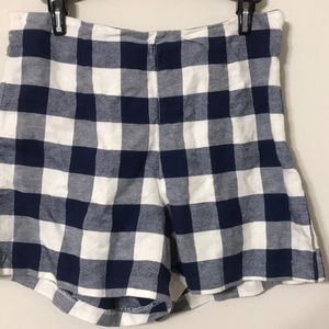 Nice old navy plain side zip shorts size 8 reg